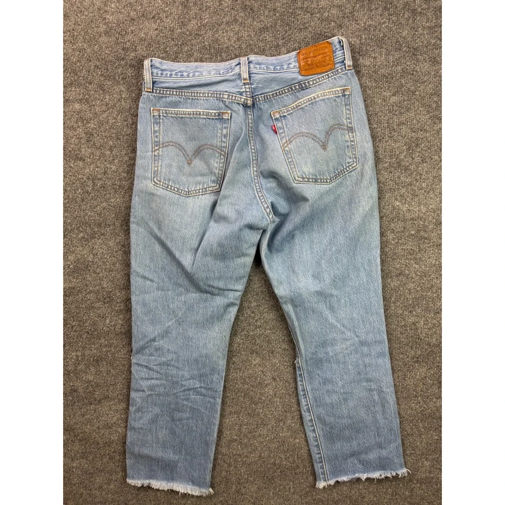Levi's Wedgie Straight Jeans Womens 28 Blue Distressed Raw Hem Button Fly